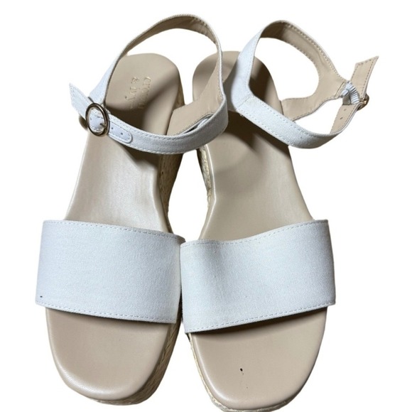 Crown & Ivy Laurey White Canvas Wedge Sandals – Size 8 - Picture 2 of 7
